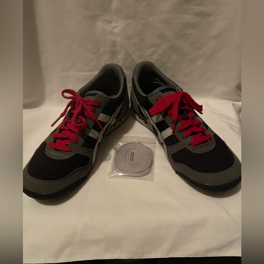 Onitsuka Tiger Ulimate 81 Sneakers